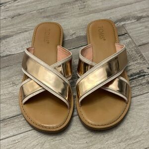 TOMS Women's Viv Metallic Rose Gold Sandals 7.5